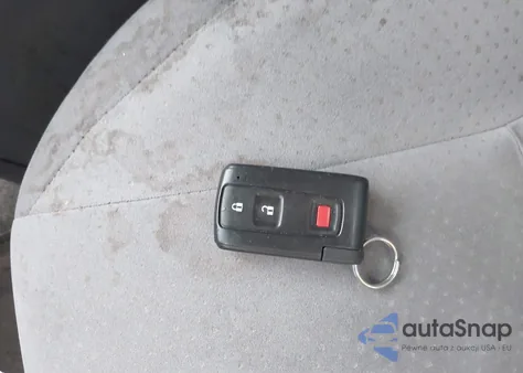 2005 Toyota Prius z USA, uszkodzony, nr VIN JTDKB20U957044935